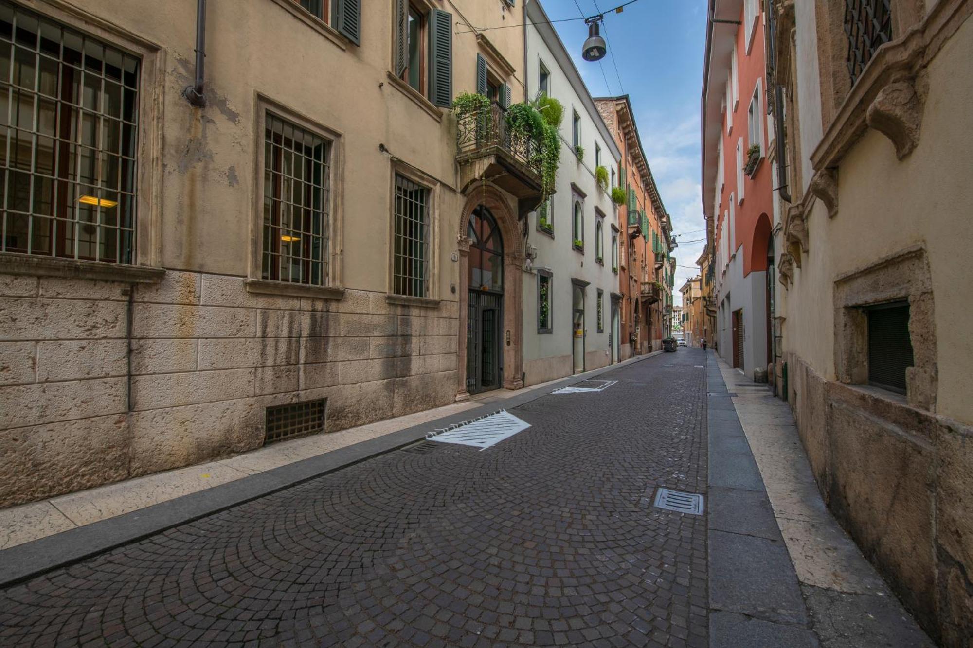 Borsarihouse Wifi & Smarttv Leilighet Verona Eksteriør bilde